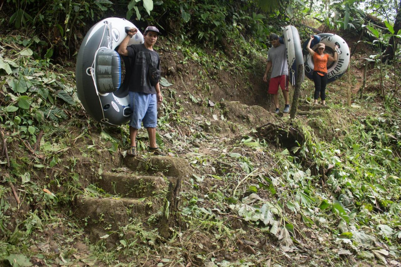 Rio Agujitas Eco Farm Hostel And Tours Drakes Bay Esterno foto